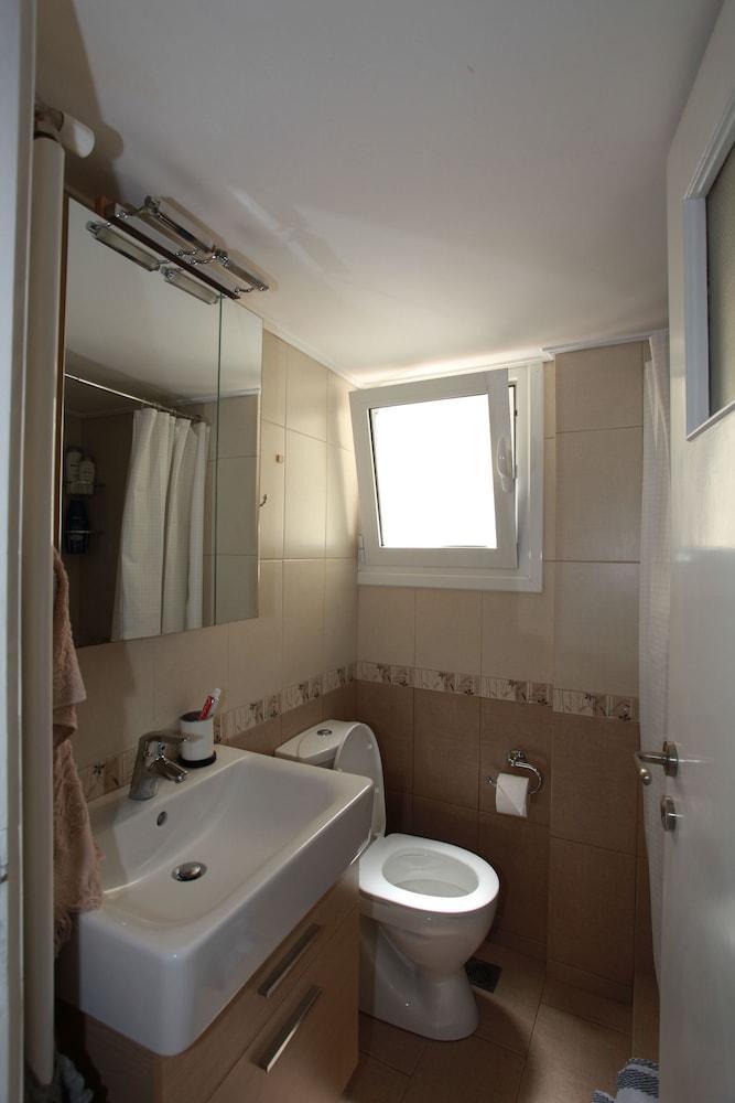 A Skip Away From The Acropolis Museum - 1 Bdrm Apartment Athen Exterior foto